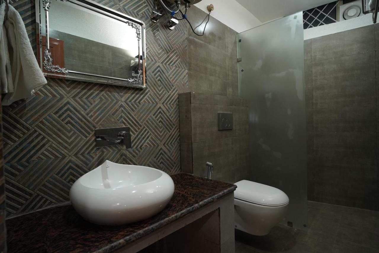 Abhayam Ashram Hotel Risikés Kültér fotó